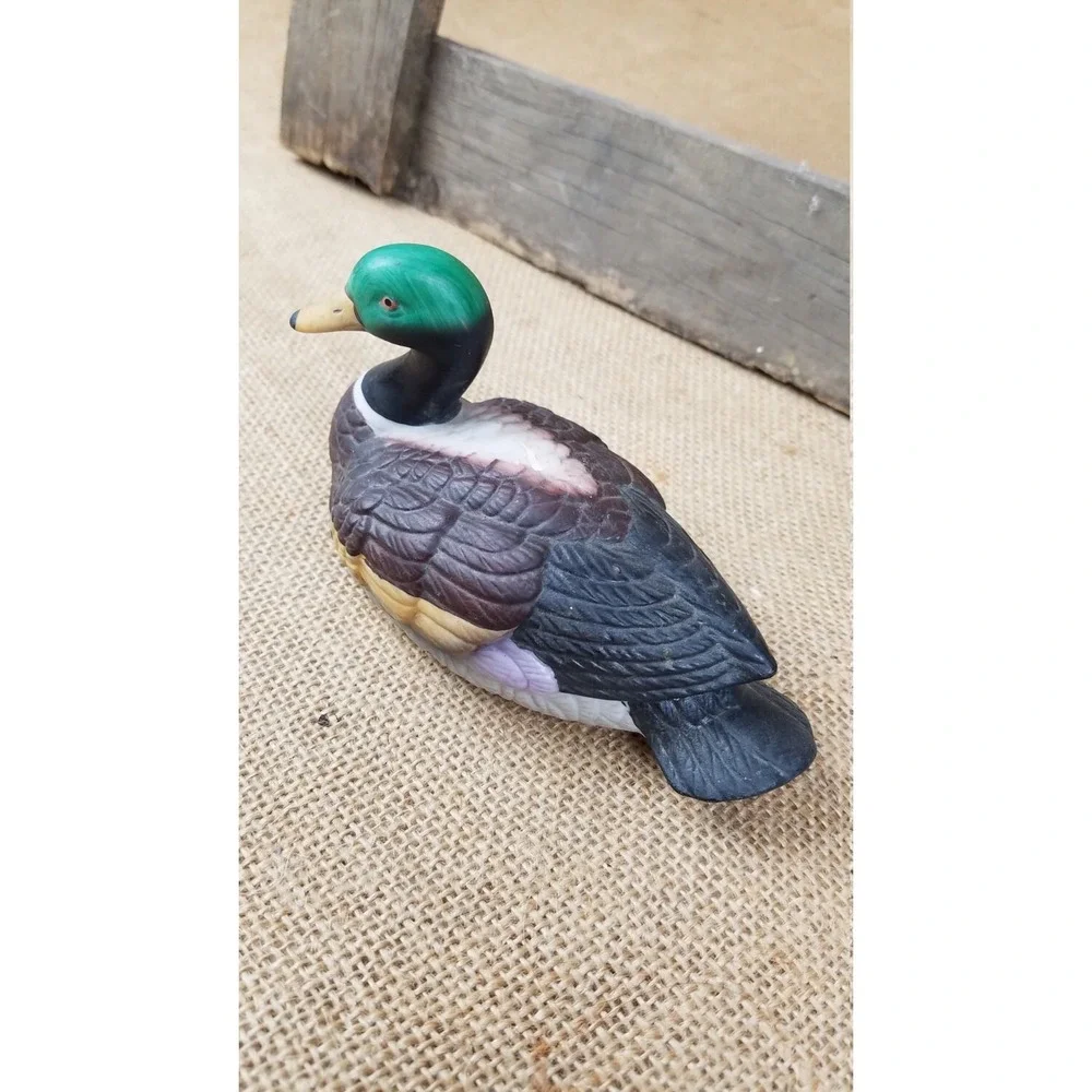 Vtg porcelain Bisan Duck figurine collectible bird boathouse animal farmhouse